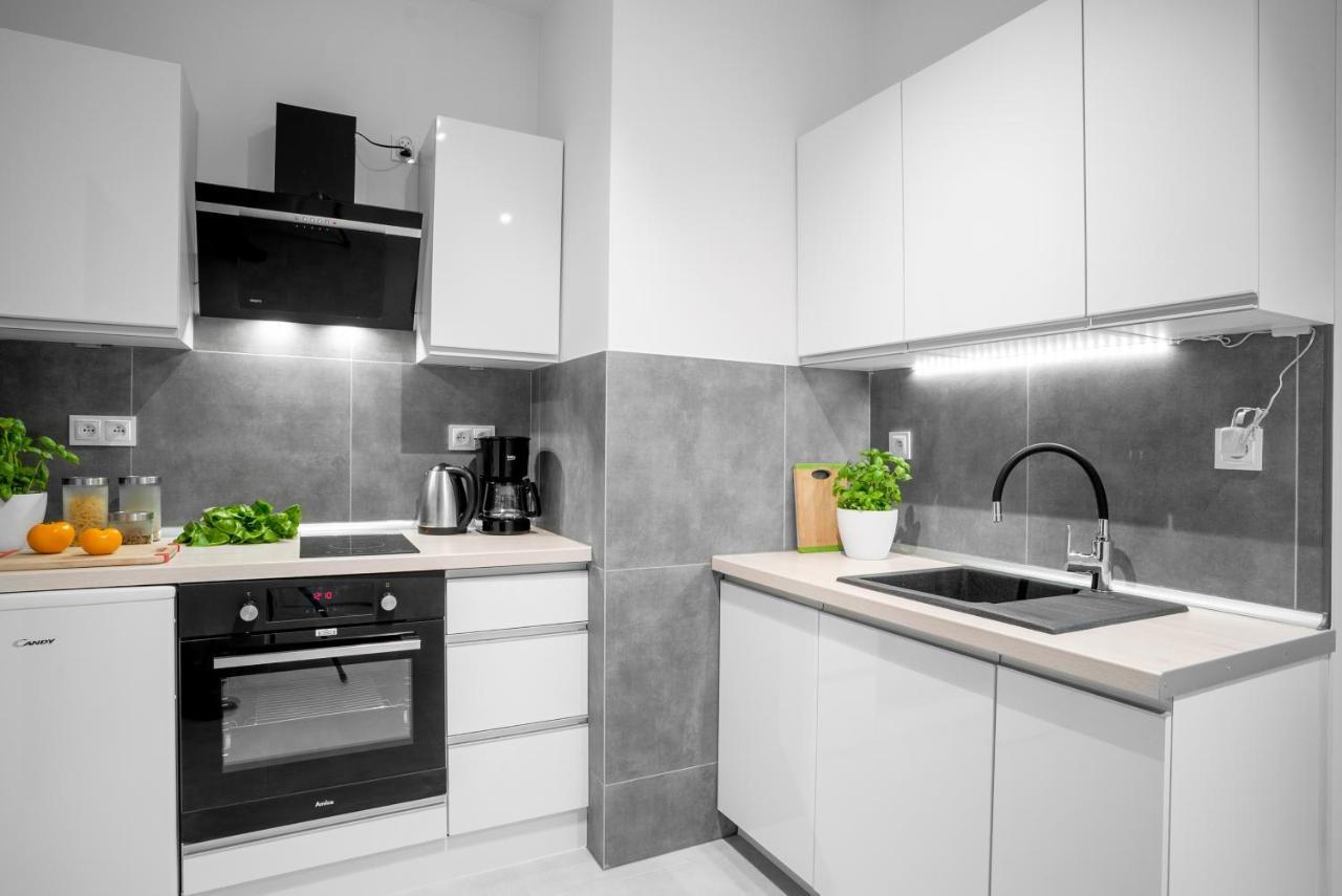 Apartamenty Homely Place Casa Verona - Stary Rynek - Parking Poznan Bagian luar foto