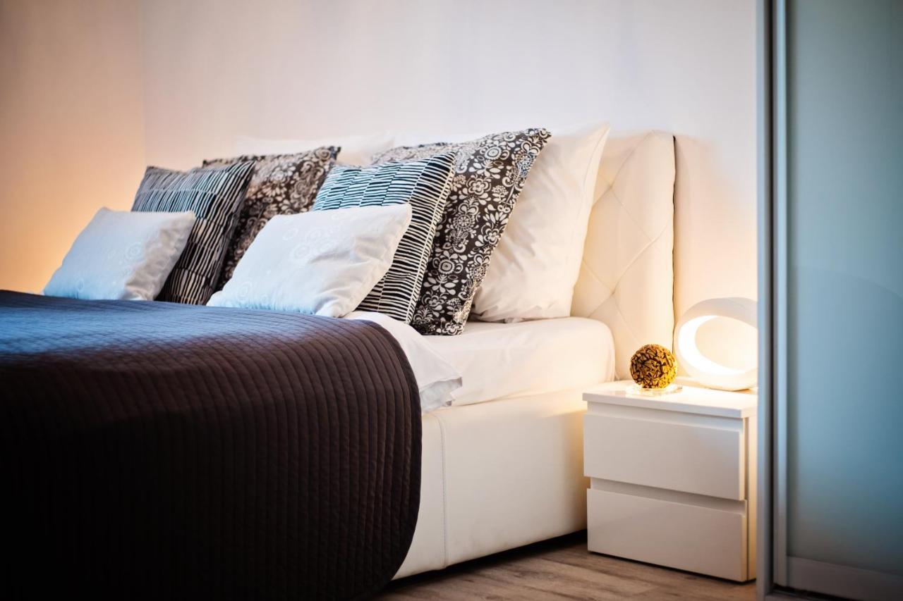 Apartamenty Homely Place Casa Verona - Stary Rynek - Parking Poznan Bagian luar foto