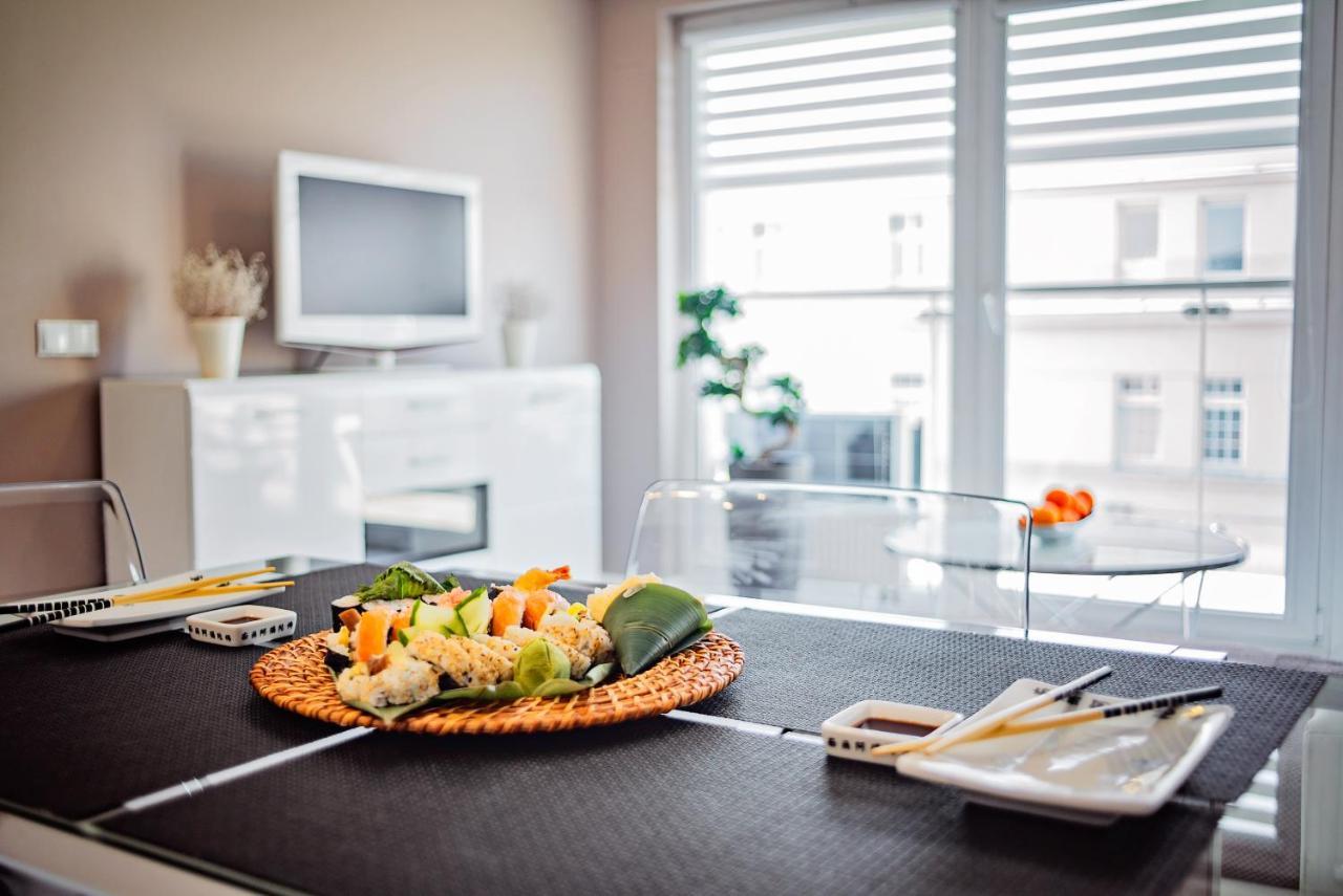 Apartamenty Homely Place Casa Verona - Stary Rynek - Parking Poznan Bagian luar foto