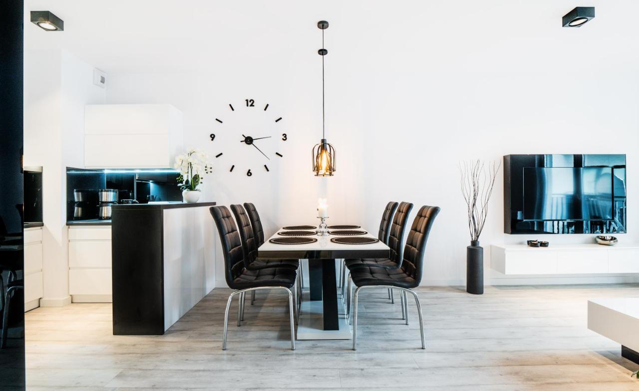Apartamenty Homely Place Casa Verona - Stary Rynek - Parking Poznan Bagian luar foto