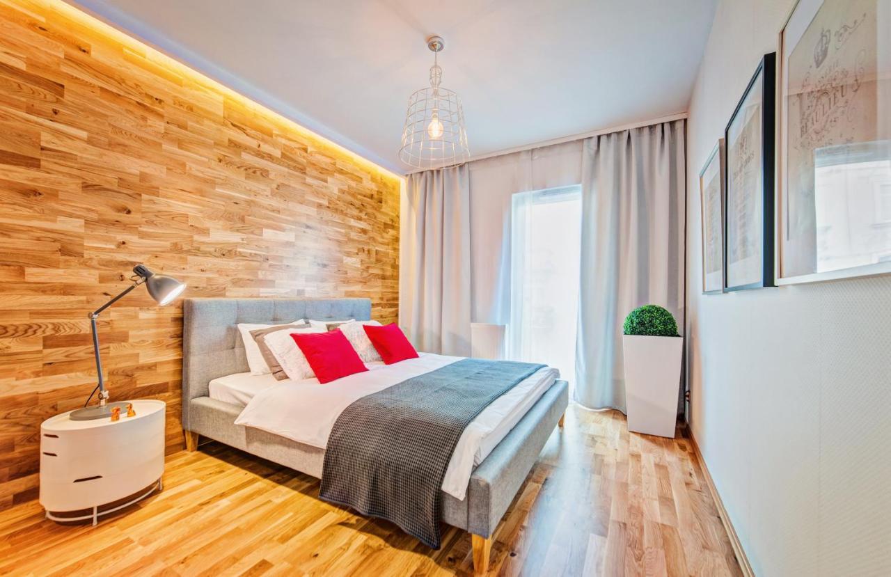 Apartamenty Homely Place Casa Verona - Stary Rynek - Parking Poznan Bagian luar foto